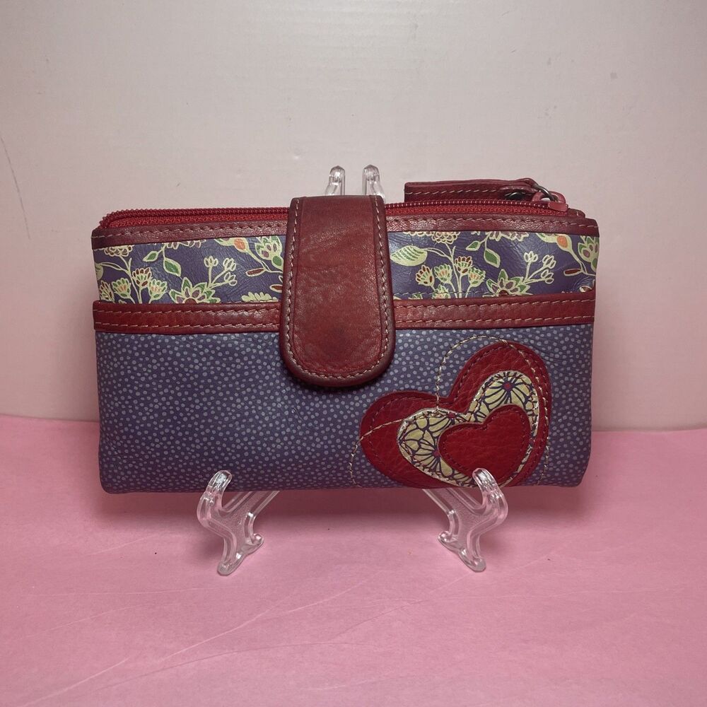 FOSSIL LEATHER WALLET With Heart Vtg Fossil Key Card ID Coin Organizer